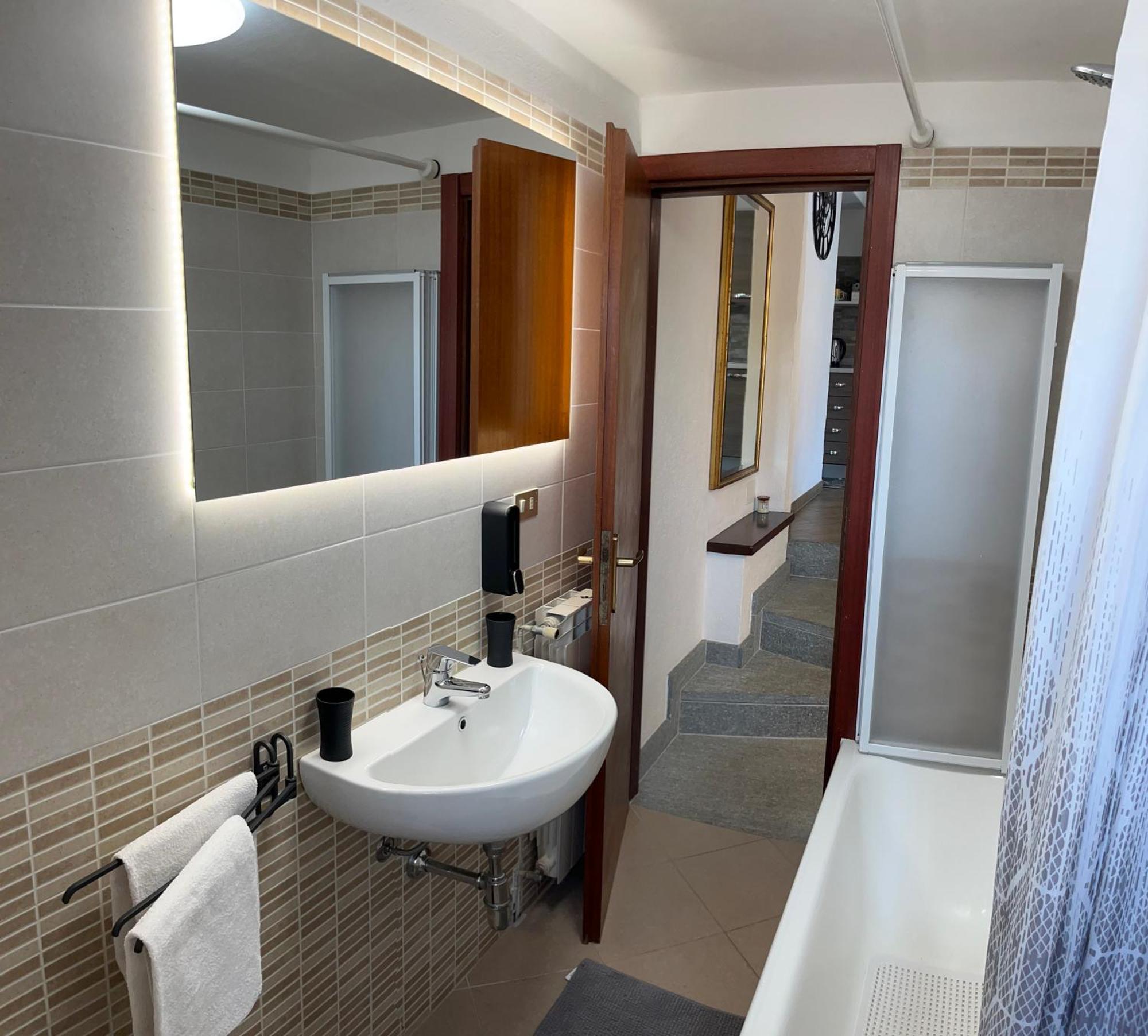 Casa Briscida Apartment Oggebio Екстериор снимка